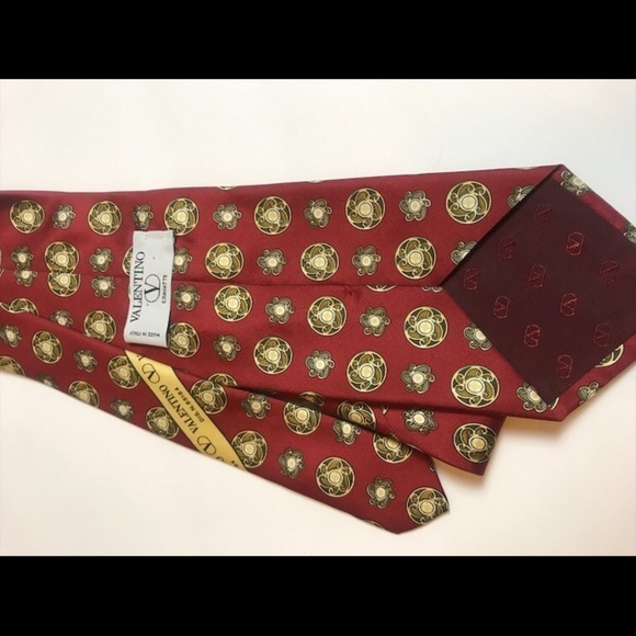 Valentino Other - Valentino beautiful silk tie